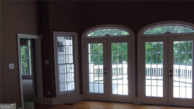 Building Photo - 1510 Maplewood Ct
