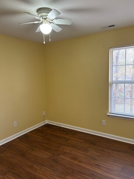 Building Photo - 505 Long Creek Pky