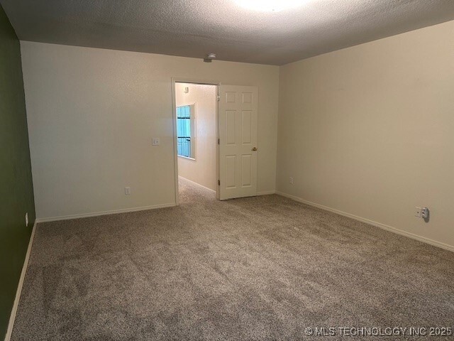 Building Photo - 13054 E 28th Pl