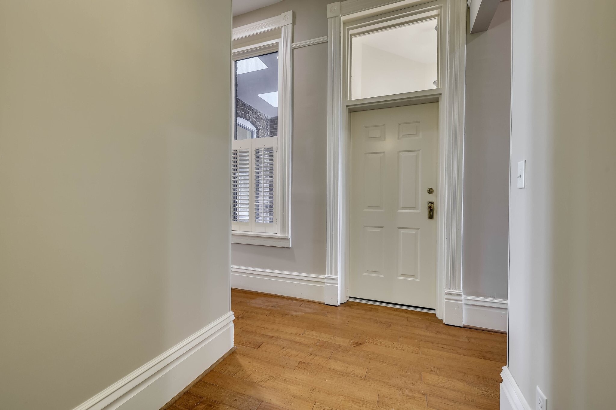 Building Photo - 929 Broad St