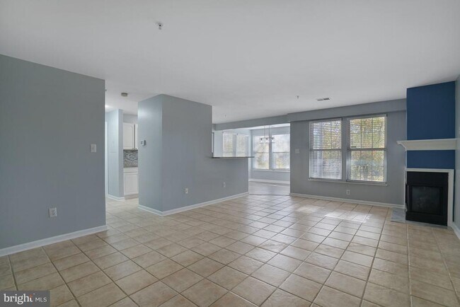 Building Photo - 7518 Snowpea Ct