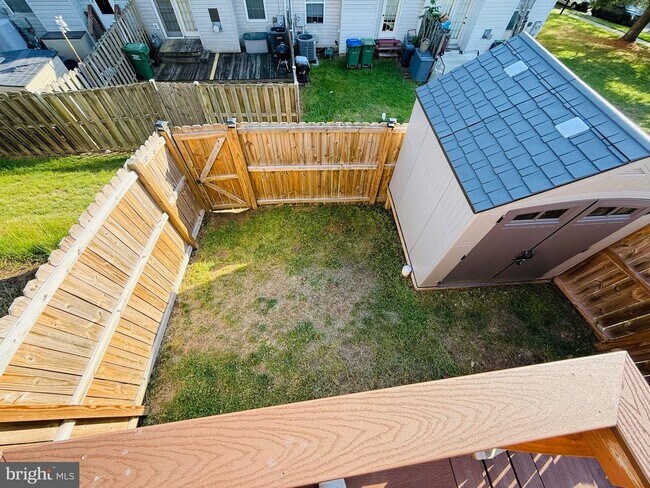 Building Photo - 104 Rover Ct