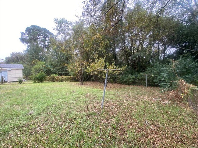 Building Photo - 3220 Doris Cir