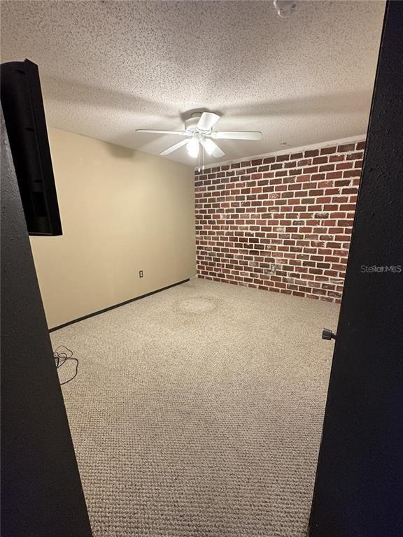 Building Photo - 2400 Feather Sound Dr