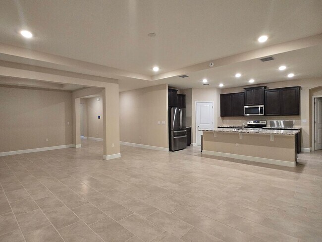 Building Photo - Welcome to the beautiful Finley Woods comm...