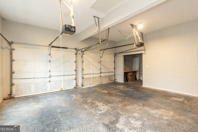 Building Photo - 155 Glenwood Ln
