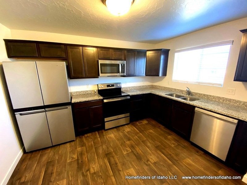 Building Photo - 3710 N Centrepoint Way