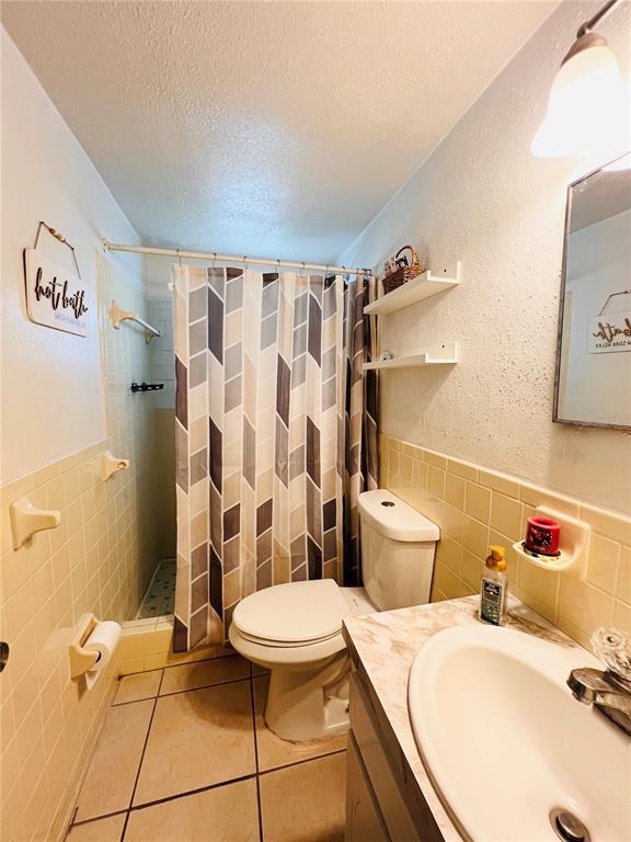 Building Photo - 10005 Brandywine Ln