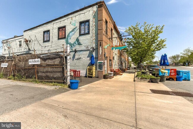 Building Photo - 1200 Steuart St