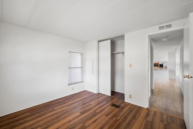 Building Photo - 3648 Fox Ridge Blvd