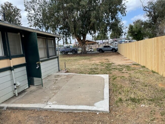 Building Photo - Cute 2br, 1ba home in Ramona.