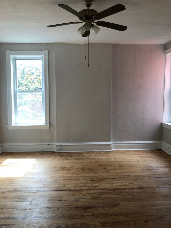 Building Photo - 2809 Sidney St