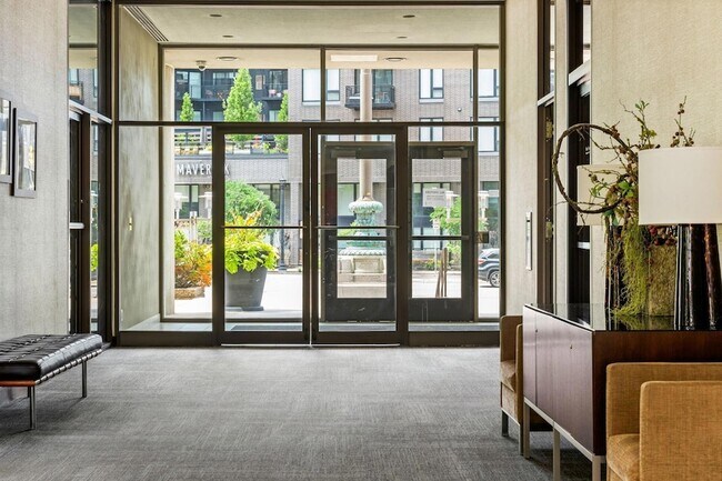 Building Photo - 19 S 1st St