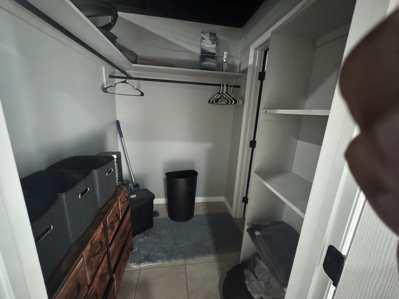 Building Photo - 1565 Bent River Cir