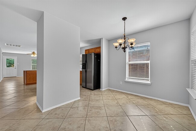 Building Photo - 7618 Village Mill Ln
