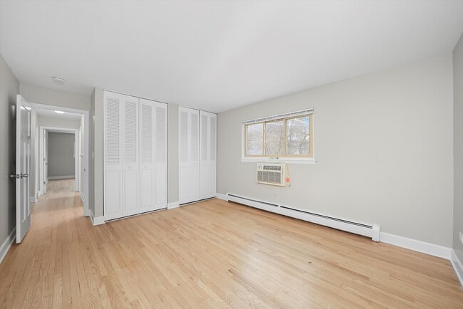Building Photo - 8054 Niles Ave