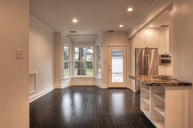 Building Photo - 5912 Auden St