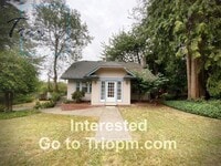 Building Photo - 1673 Riverview St