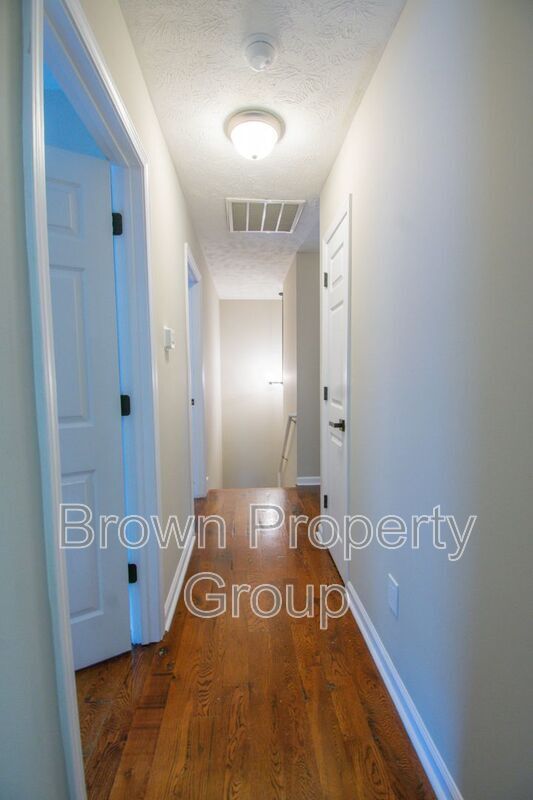 Building Photo - 3685 Pioneer Dr