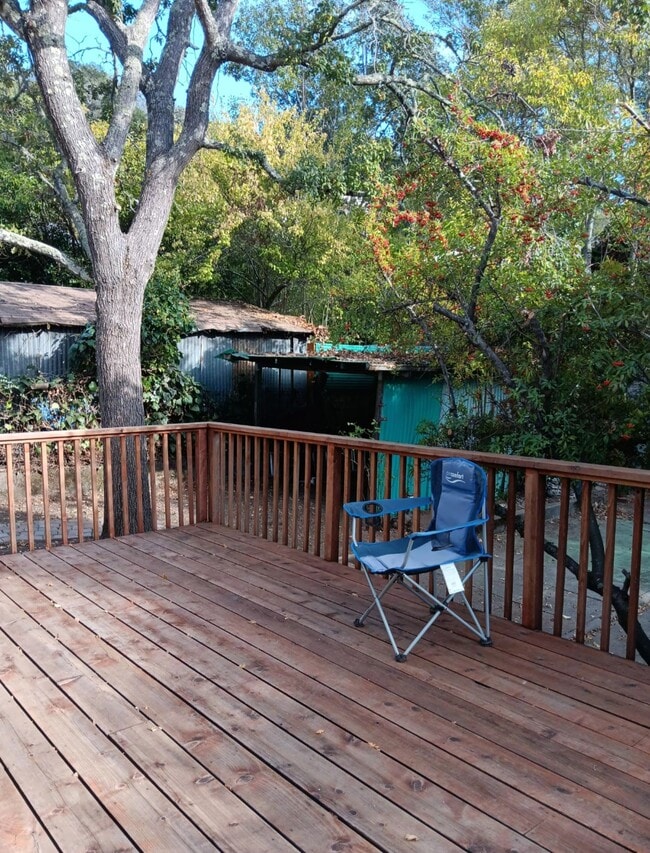 Building Photo - 15 Alvina Ave