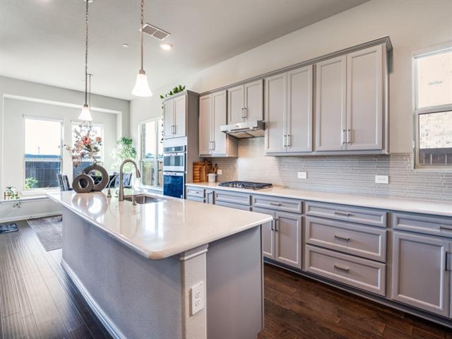 Building Photo - 2112 Creekbluff Ct