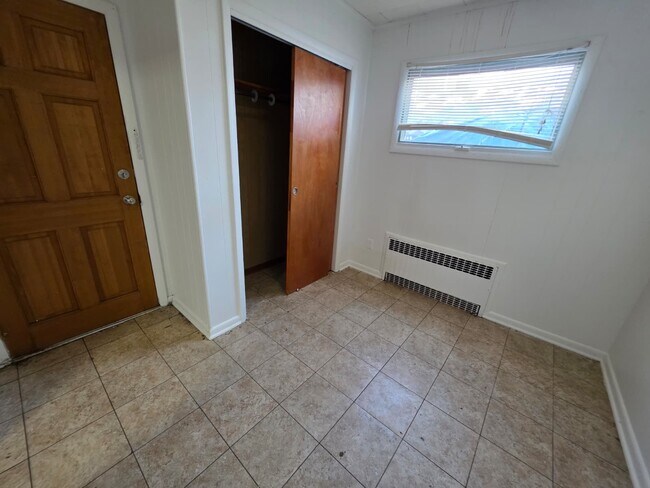 Building Photo - 311 Totowa Ave
