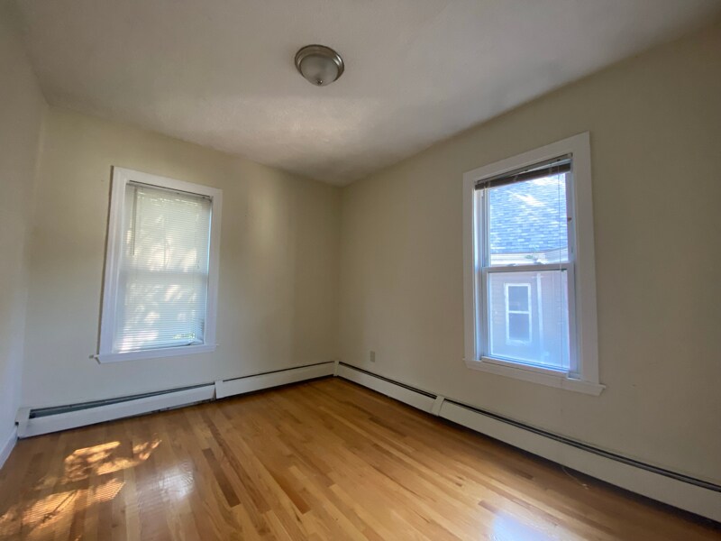 Building Photo - 56 Mozart St