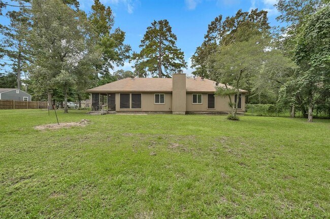 Building Photo - 5928 Sinclair Dr