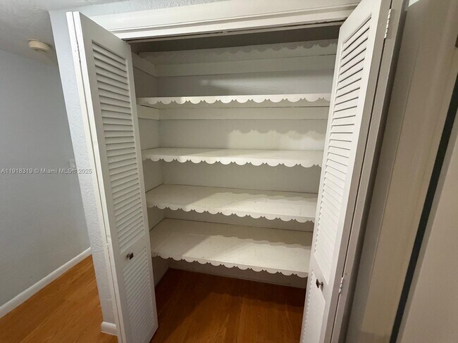 Building Photo - 630 Layne Blvd