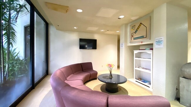 Building Photo - 300 Wai Nani Way