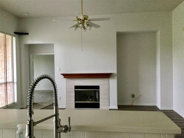 Building Photo - 9814 Glenshee Dr