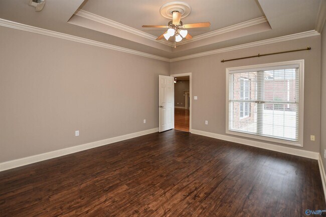Building Photo - 260 Old Overton Dr