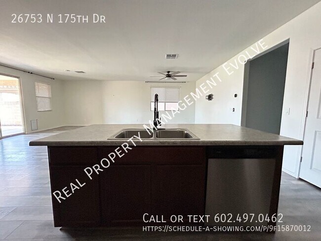 Building Photo - COME TOUR TODAY!