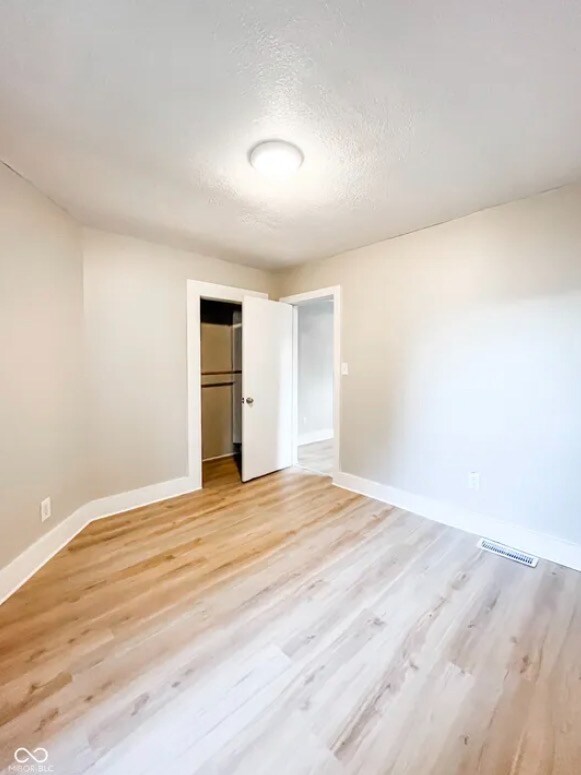 Building Photo - 102 Meridian St