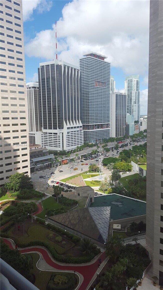 Building Photo - 335 S Biscayne Blvd