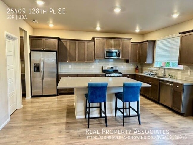 Building Photo - 25409 128th Pl SE