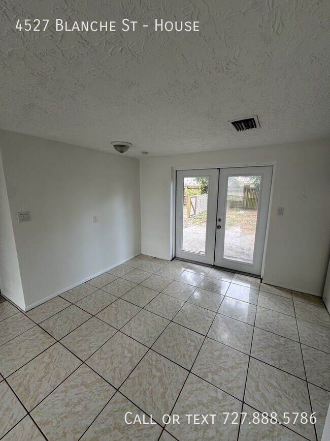 Building Photo - 4527 Blanche St