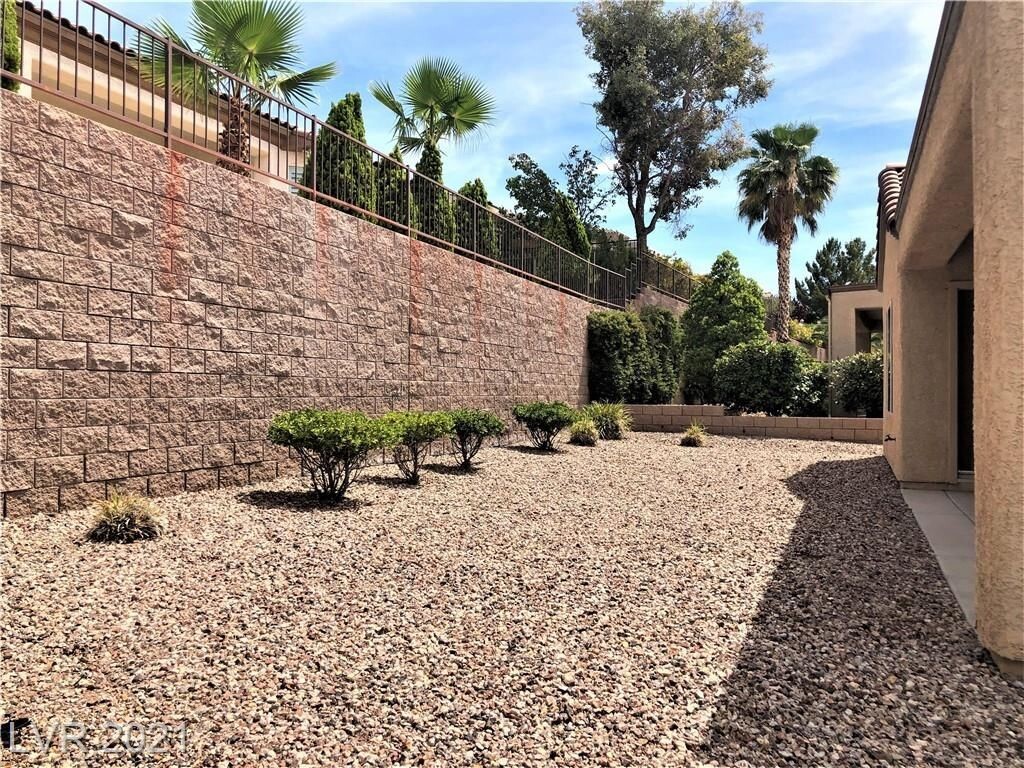 Building Photo - 2150 Waterton Rivers Dr
