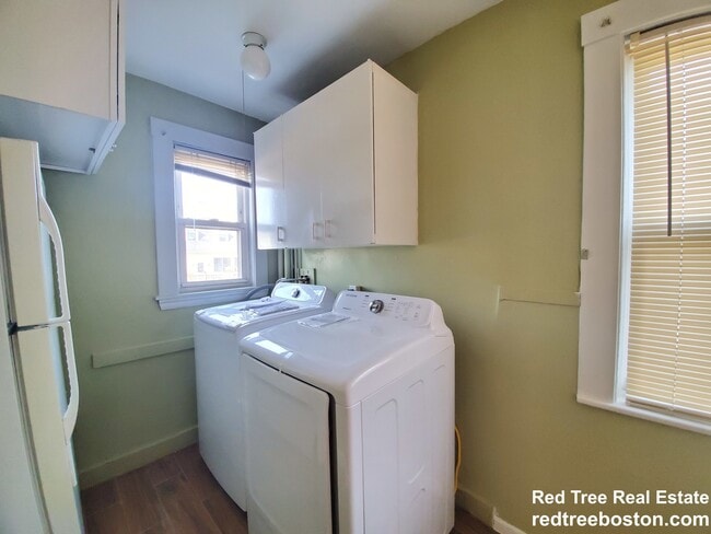 Building Photo - 31 Lyman Ave