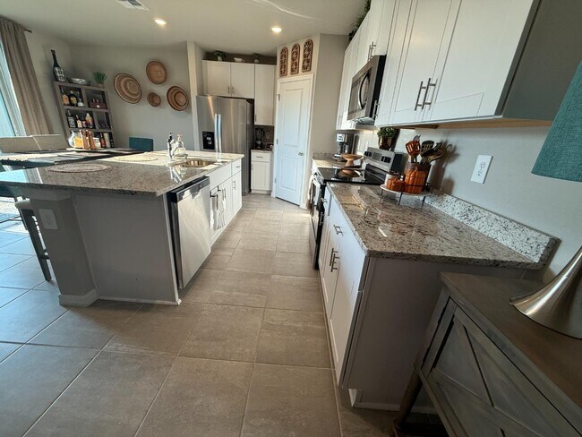 Building Photo - 3919 Radiant Mountain Dr