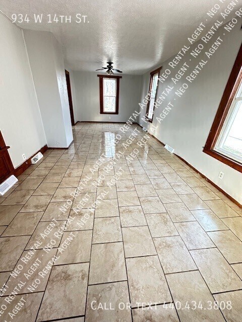 Building Photo - 934 W 14th St