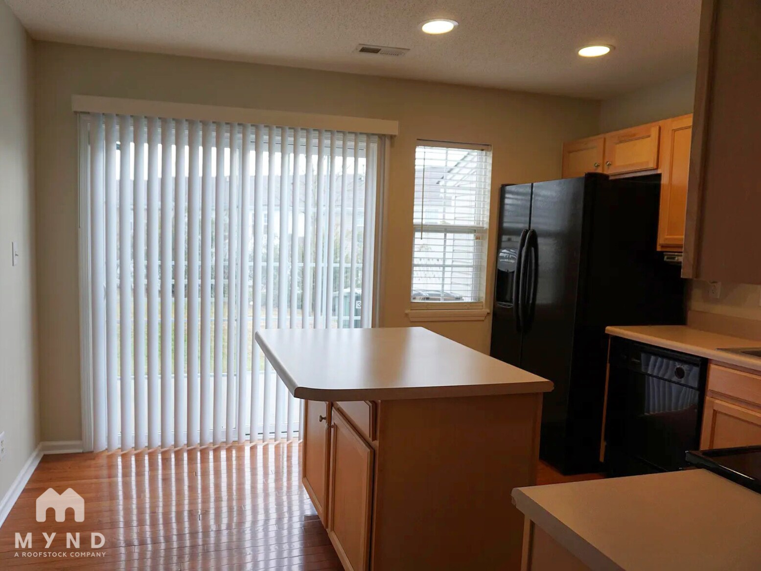 Building Photo - 312 Malamute Ln