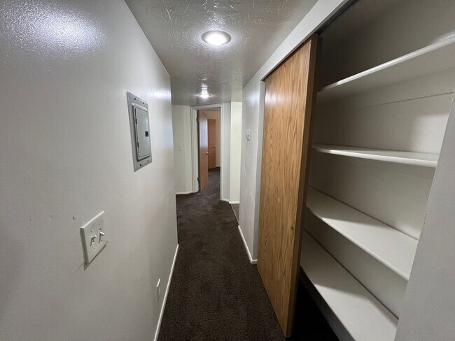Building Photo - **Move in Special 1/2 off First month!** C...