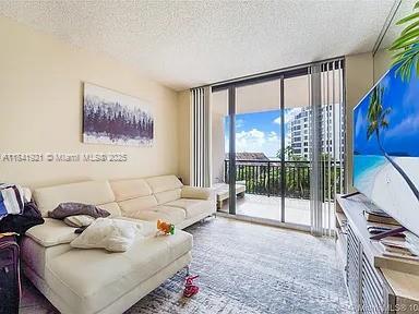 Building Photo - 540 Brickell Key Dr