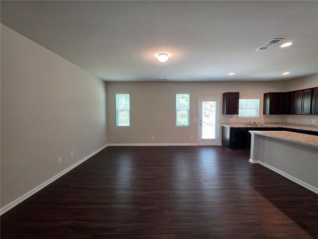 Building Photo - 85 Pointe Pl