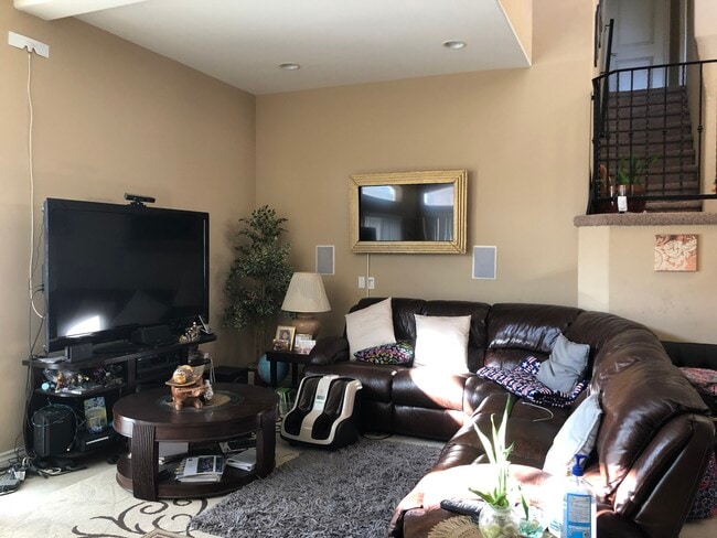 Building Photo - 15917 Sierra Vista Ct