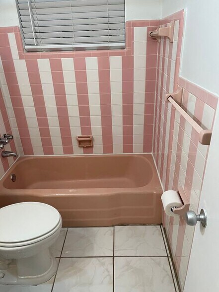 Building Photo - 7775 Panama St