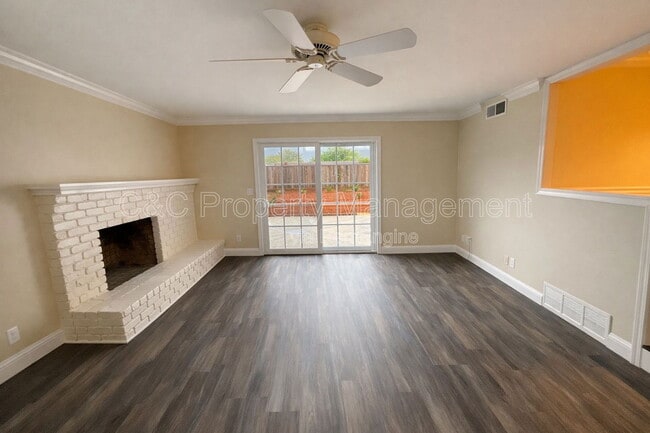 Building Photo - 7132 Bark Ln