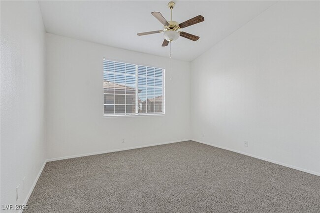 Building Photo - 9901 Trailwood Dr