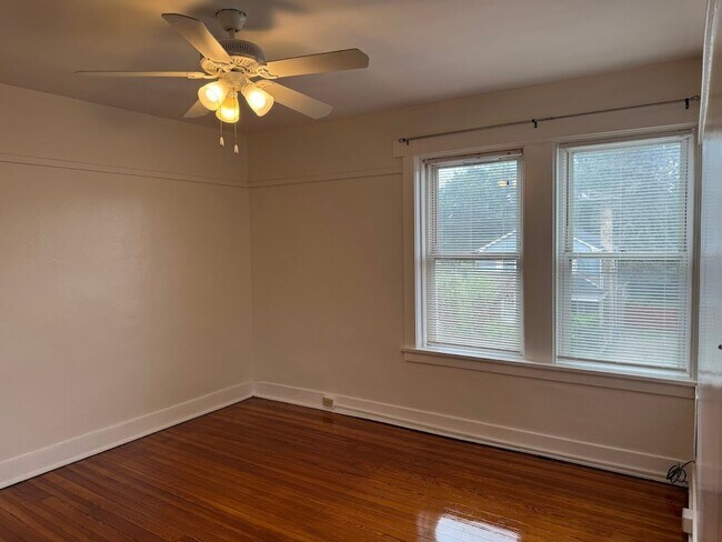 Building Photo - 1651 Chislett St
